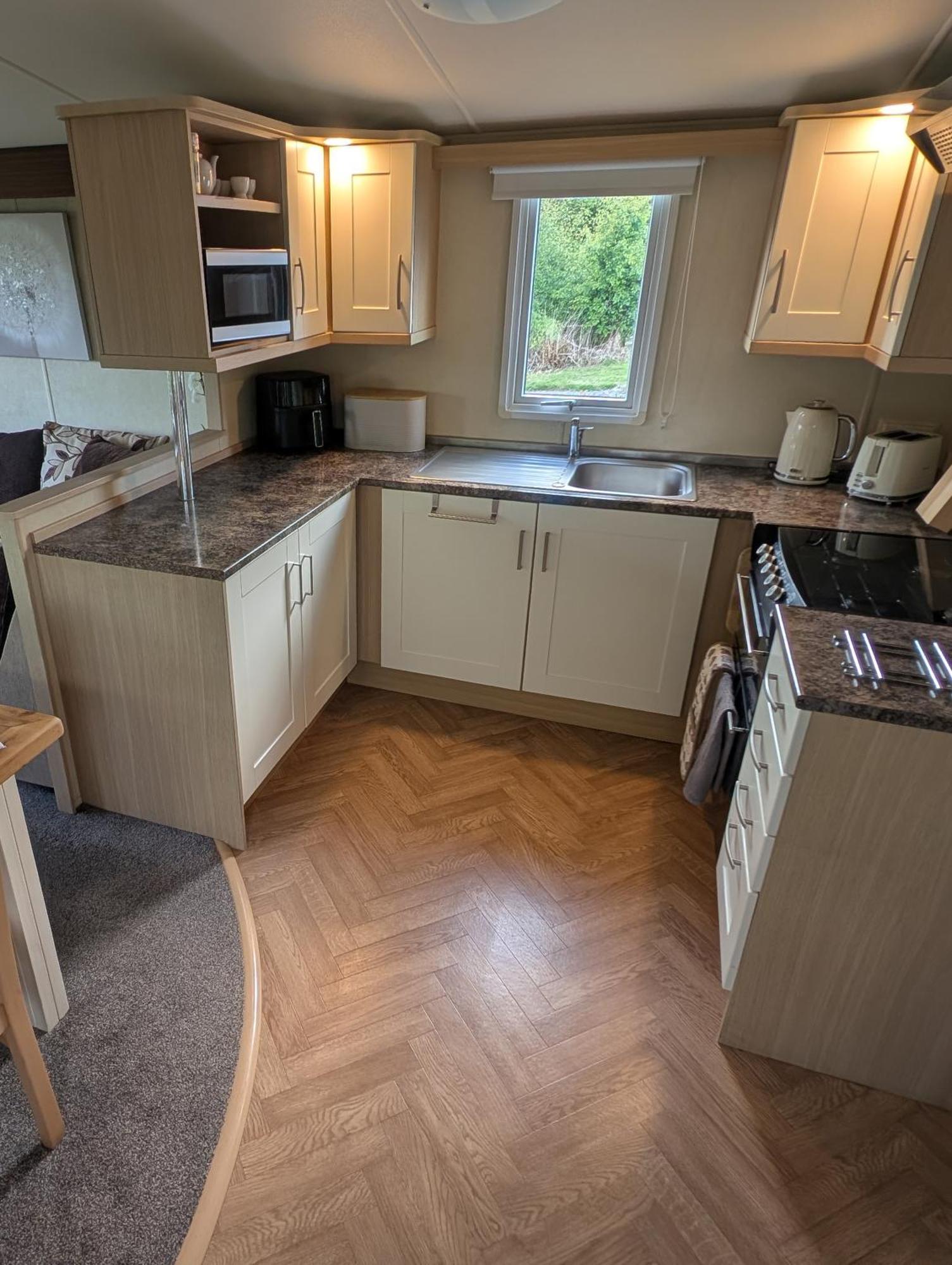 Red Squirrel Holiday Home In The Countryside, 10 Mins To Lligwy Beach Llandyfrydog Exteriér fotografie